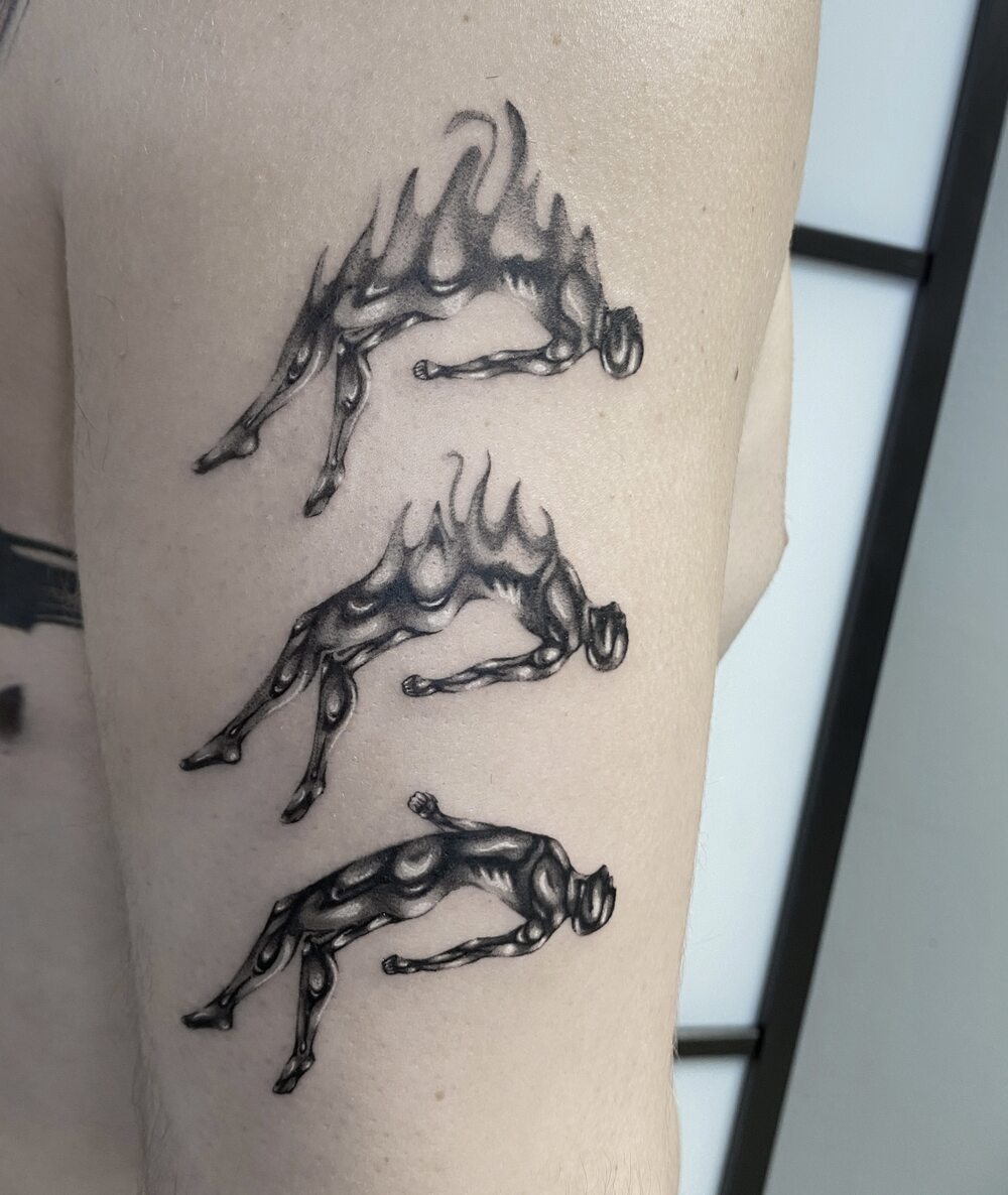 Siluete Black & Grey tatuaj Bucuresti Ace Tattoo