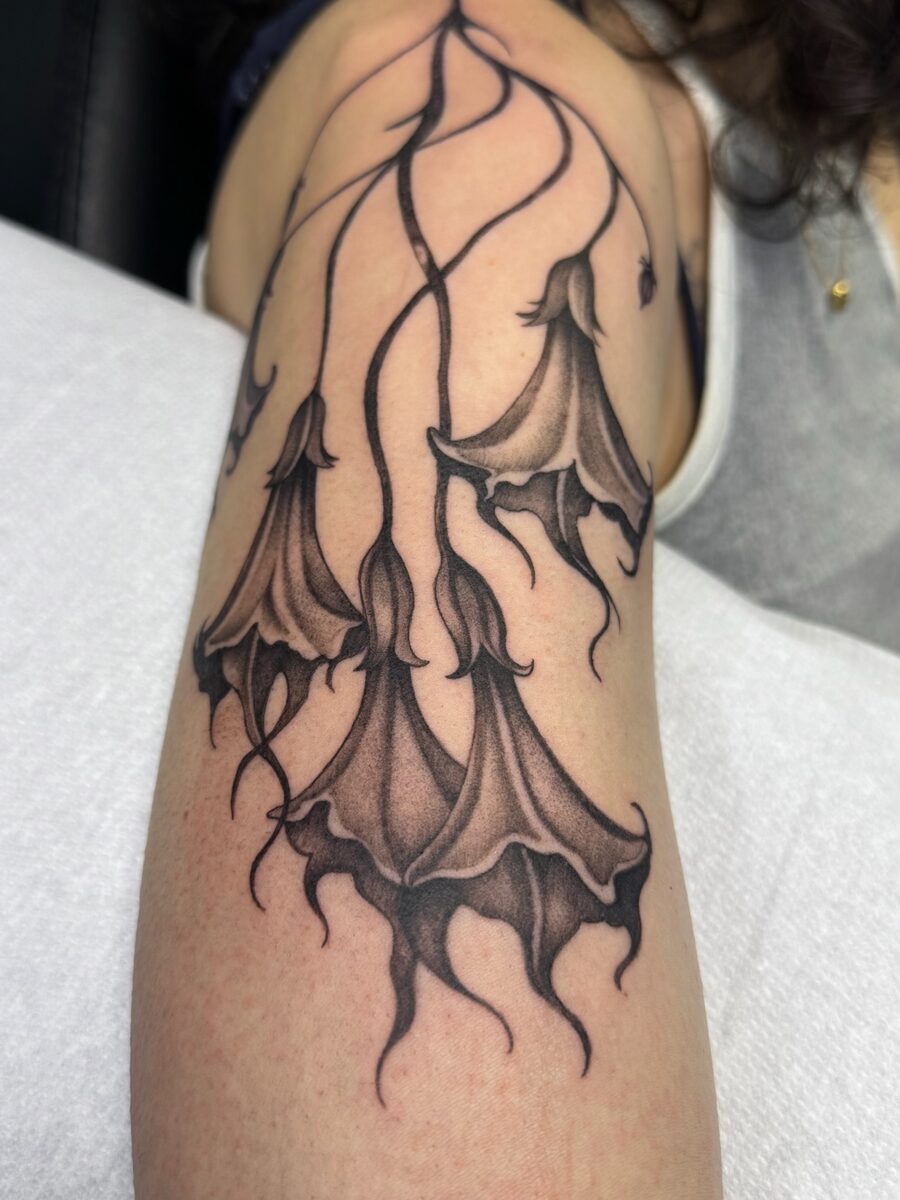 Botanic Fine line tatuaj Bucuresti Ace Tattoo