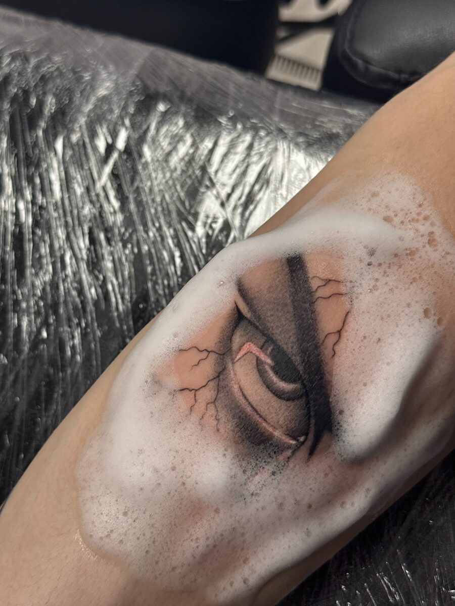 Ochi Realism tatuaj Bucuresti Ace Tattoo